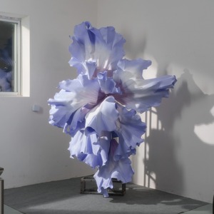 Fleur géante d'<span class=keywords><strong>iris</strong></span> en EVA faite à la main, imperméable, grande décoration florale pour mariage, vitrine de centre commercial, exposition, décoration d'événements - Product Image 3