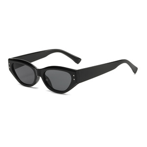 Lunettes de soleil œil de chat colorées, tendance rétro, pour femmes, protection solaire, idéales pour les sorties et les photos de rue - Product Image 1