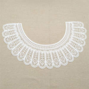 Élégant col en dentelle en maille blanche avec accessoire de broderie Produit décoratif - Product Image 1