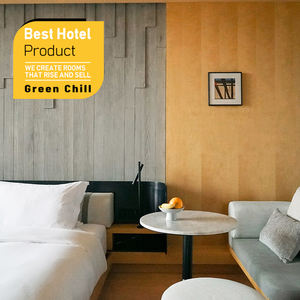 Meubles d'hôtel urbain de type boutique OEM ODM, ensemble de chambre à coucher, lit king size blanc, table de chevet pour chambre d'hôtel moderne - Product Image 1