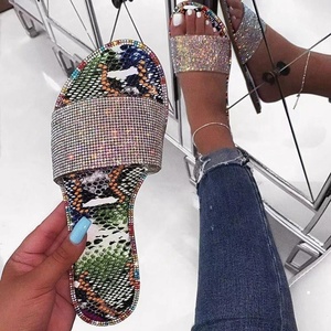 Fancy Summer Female Flat Sliders Luxury Glitter Open Toe Anti-Slip Lightweight Fashionable <b>Slide</b> Sandals Slip-On Closure - Product Image 6