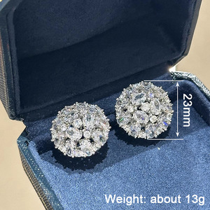 Orecchini a Perno Geometrici Rotondi per Donne, Design Elegante per Feste e Uso Quotidiano, Accessori per Orecchie - Product Image 4