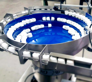 Alimentateur de pièces HUILIDE avec doublure <span class=keywords><strong>Habasit</strong></span> pour pièces humides ou huileuses - Product Image 3