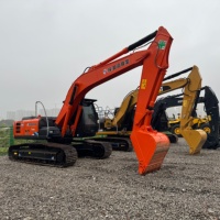 Excavatrice hydraulique sur chenilles Hitachi ZAXIS210 d'occasion, de haute qualité, fabriquée au Japon, à vendre à prix avantageux