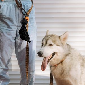 Hot Selling High Quality Eco-Friendly Custom Logo Portable PVC <b>Dog</b> Poop <b>Bag</b> Clip <b>Carrier</b> Holder Dispenser Hook Buckle - Product Image 2