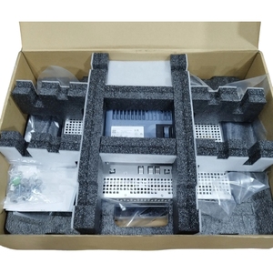 Nuevo Siemens 6AV2124-0QC02-0AX1 SIMATIC HMI TP1500 Comfort Touch Operation 6AV2124-0QC02-0AX1 6AV2124-0QC02- 100% Original - Product Image 6
