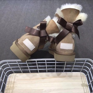 Botas de Invierno Clásicas para Mujer, Diseño Personalizado 2026, Alta Calidad, Casuales, para Interiores y Exteriores, de Satén y Gamuza, con Plantilla de Piel - Product Image 3