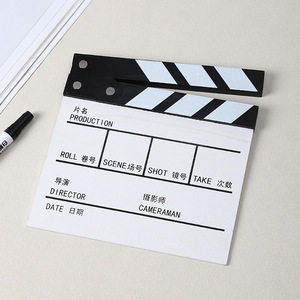 Clapboard de réalisateur en bois Mystic Arts 7002F pour tournage de films, style moderne et simple, avec lettres - Product Image 1