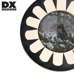 Cadre photo rond en bois de style nordique personnalisé DX Designs, 5 et 6 pouces, cadre photo minimaliste pour table, salon et chambre à coucher - Product Image 3