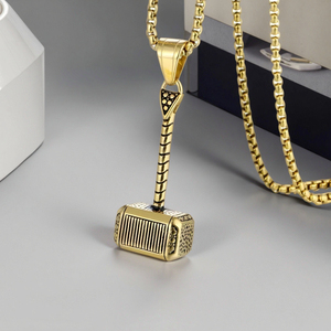 Pendentif marteau personnalisé de haute qualité européen et américain Pendentif coulée en acier inoxydable Commerce extérieur transfrontalier - Product Image 2