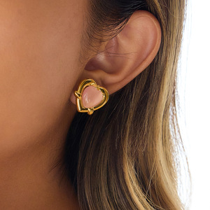 Boucles d'oreilles clous œil de chat rose en forme de cœur, en acier inoxydable, sertissage clos, bijoux de mode - Product Image 3