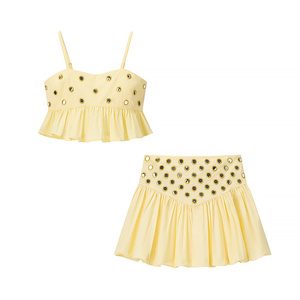 Verano moda tirantes Crop <span class=keywords><strong>Tos</strong></span> y minifaldas plisadas mujer Color sólido correa de espagueti camiseta sin mangas conjunto de 2 piezas - Product Image 6