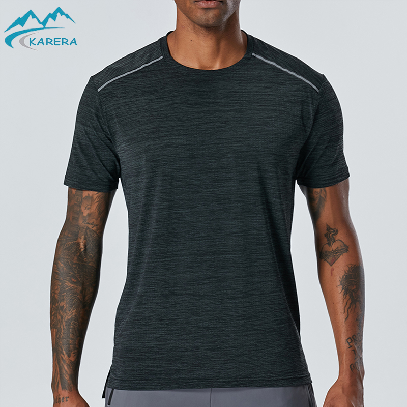 camisetas negras deportivas