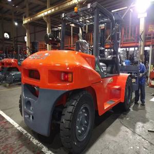 Carretilla elevadora diésel de buen rendimiento usada, 5 toneladas, 6 toneladas, 7 toneladas, 8 toneladas, 10 toneladas, motor japonés opcional a la venta - Product Image 4