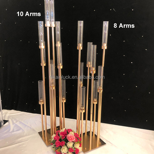 NIKA Candelabro Alto a 12 Bracci in Metallo Dorato, Centrotavola per Matrimoni e Banchetti - Product Image 2