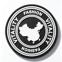 Insignia Termoadhesiva Personalizada de PVC Suave con Letras Inglesas en 3D para Mochilas, Gorras y Prendas