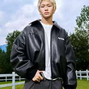 Blouson Bomber Personnalisé en Cuir pour Hommes, Veste en Cuir en Gros, Blouson de Motard en Cuir OEM pour Femmes - Product Image 6