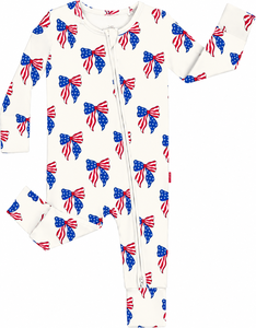 Guai Vente en gros Combinaison-pyjama zippée pour bébé fille, thème 4 juillet, imprimé drapeau américain et nœud, coupe ajustée - Product Image 2