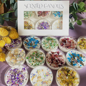 Cadeau de Noël, bougie parfumée en cire de soja avec fleurs séchées et cristaux, paillettes colorées, décoration intérieure, Thanksgiving, Nouvel An, Noël - Product Image 2
