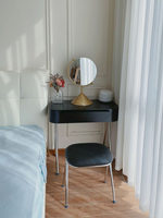 Coiffeuse style crème, bureau de maquillage moderne et minimaliste, table de maquillage haut de gamme de luxe léger pour chambre à coucher