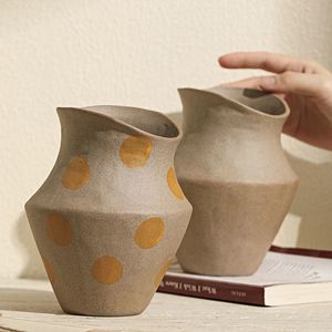 Jarrón de Estilo Nórdico con Puntos, Minimalista y Elegante, Inspirado en Instagram, Maceta de Cerámica con Acabado Crudo, Transpirable - Product Image 4