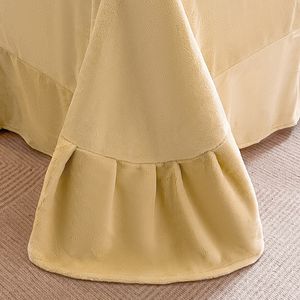 Juego de Ropa de Cama de Lujo Italiano con Diseño 3D en Terciopelo de Leche, Textura Geométrica Moderna, Microfibra que Retiene el Calor, Compra al por Mayor - Product Image 5