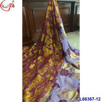 Tissu en Soie Biologique Jacquard Métallique pour Robes, Saris, Vêtements de Mariage et Coussins – Dirac Gabasar Doré Extensible Doux et Élastique