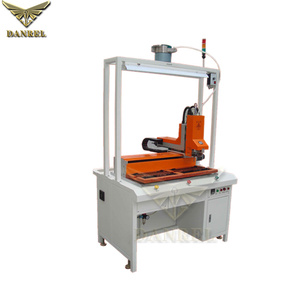 Machine à riveter à chaud à commande manuelle pour l'assemblage de goujons <span class=keywords><strong>en</strong></span> plastique, machine à riveter à chaud à plusieurs broches, inserts <span class=keywords><strong>en</strong></span> laiton, homologuée CE - Product Image 6