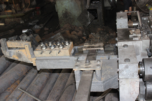 Chine Clou de fil faisant la ligne de production d'équipement de machine moteur de composant de noyau de prix pour la <span class=keywords><strong>fabrication</strong></span> de clou et de <span class=keywords><strong>vis</strong></span> - Product Image 4