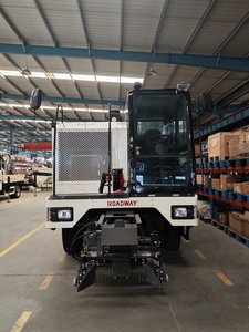 Máquina Integrada para Reparación <span class=keywords><strong>de</strong></span> Baches <span class=keywords><strong>de</strong></span> <span class=keywords><strong>Asfalto</strong></span> RWQ621 |   Calefacción, Pavimentación y Compactación, Todo en Uno - Product Image 2