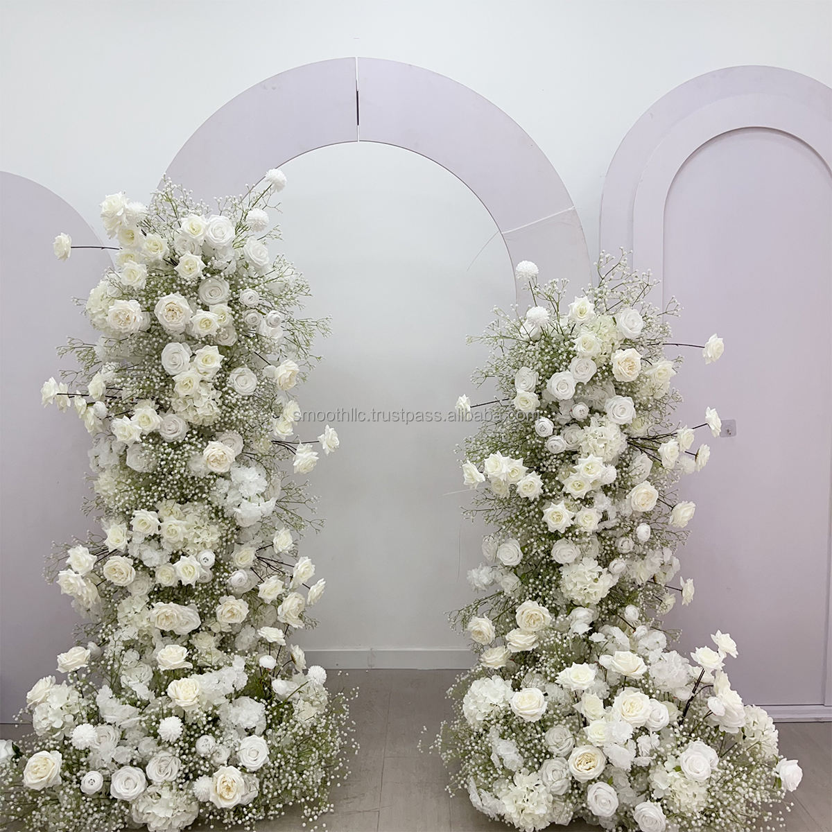 รองเท้าวิ่งลายดอกไม้