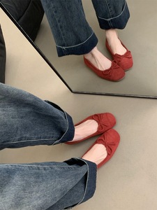 Zapatos de fondo plano de plata para mujer con frijol Retro francés para primavera otoño cucharón de hadas suave con función de luz diseño de leche roja - Product Image 6