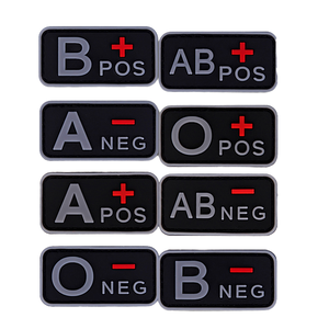 Parches de PVC en relieve 3D personalizados | Rollo de etiquetas con logotipo para ropa, zapatos y accesorios - Product Image 1