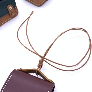 Superventas transfronterizo: Mini cartera colgante <span class=keywords><strong>de</strong></span> cuero genuino para mochila, con bolsa para auriculares y llavero para colgar al cuello - Product Image 6