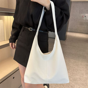 Sac fourre-tout haut de gamme pour femme, couleur unie, texturé, sac à bandoulière, nouveau style 2025, tenues de tous les jours, printemps 2024 - Product Image 3