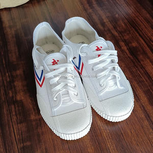 أحذية ووشو وكونغ فو عالية الجودة مصنوعة من القماش القطني مع بطانة قطنية ونعل مطاطي - Product Image 1