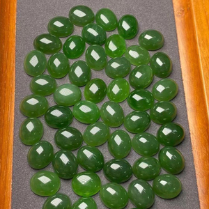 พลอยคริสตัลหยกเนไฟรต์ทรงหลังเรียบ9X11มม. สีเขียวธรรมชาติ - Product Image 2