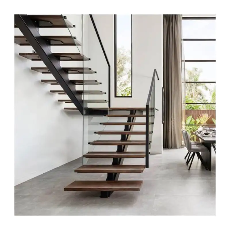 Escaliers intérieurs en bois personnalisés Bandes de roulement d'escalier simples modernes Escaliers en bois de chêne avec Bandes de roulement en bois