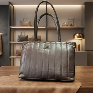 Pochette Femme en Cuir Véritable Légère Pliable avec Fermeture Éclair Imperméable Grande Capacité Bandoulière Amovible Prix Abordable BS Fashion - Product Image 1