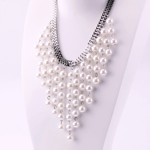 Collar de perlas en capas a la moda, perlas de imitación doradas y plateadas, joyería de fiesta de varias capas - Product Image 4