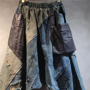 Pantalones vaqueros de cuero personalizados Sehefashion para mujer con cintura elástica, corte holgado, entrepierna caída y pies fruncidos - Product Image 4