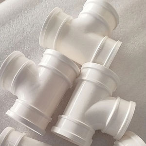 Accesorios de codo de drenaje de PVC de 20mm, 25mm y 32mm de alta calidad hechos en fábrica, incluidos accesorios de tubería de plástico PVC - Product Image 1