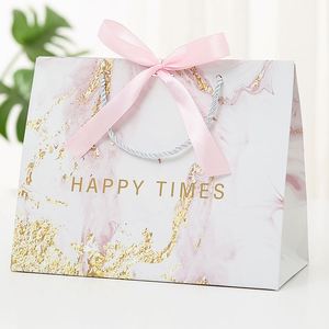 ออกแบบฟรี โลโก้สั่งทำ ถุงกระดาษสีดำด้าน สำหรับบรรจุภัณฑ์เสื้อผ้า ถุงของขวัญ ถุงช้อปปิ้ง ถุงกระดาษหรูหรา พร้อมหูหิ้วริบบิ้น - Product Image 6