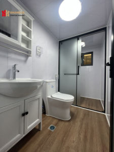 <span class=keywords><strong>Ropa</strong></span> de hierro automática blanca de 20 pies, casa de jardín, pequeños elevadores eléctricos con sistema <span class=keywords><strong>solar</strong></span>, casa de muñecas, <span class=keywords><strong>ropa</strong></span> de casa blanca - Product Image 6