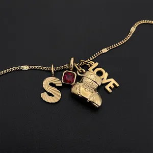 Collana Minimalista da Donna EMANCO in Acciaio Inossidabile a Tema Festa, con Ciondoli Multielemento a Forma di Lettera LOVE e Cristalli Rossi, Gioielli con Catena a Maglie - Product Image 3
