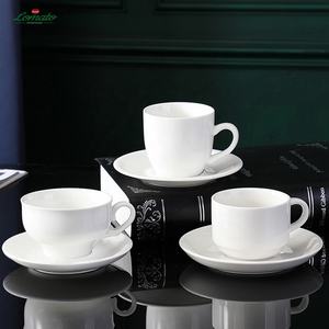 أكواب قهوة بيضاء نقية مع صحون من البورسلين، فناجين شاي وقهوة سيراميك للشاي بعد الظهر، بيع مباشر من المصنع بالجملة - Product Image 2