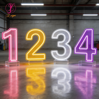 Lettres géantes lumineuses LED néon de 3 et 4 pieds pour boîtes de vote, idéales pour décorations d'anniversaire et d'événements de mariage.