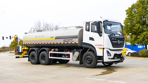 Camión de Aspersión Verde Diésel Dongfeng Tianlong 6X4 de 18500L, el Más Vendido a Nivel Mundial, con Bomba y Múltiples Opciones de Potencia - Product Image 2