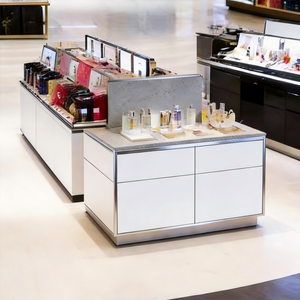 Mostrador de Exhibición de <span class=keywords><strong>Perfumes</strong></span> y Cosméticos de Lujo Libre de Impuestos con Iluminación LED, Vitrina de Cristal y Zonas de Marca, Solución de Equipamiento para Tiendas Minoristas - Product Image 1