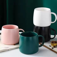 Tasse à café en céramique brillante de 16 onces avec un design moderne, lave-vaisselle et micro-ondes, cadeaux de Noël personnalisés et écologiques vente en gros